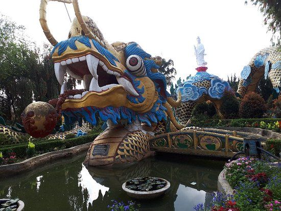 Linh Quang Pagoda